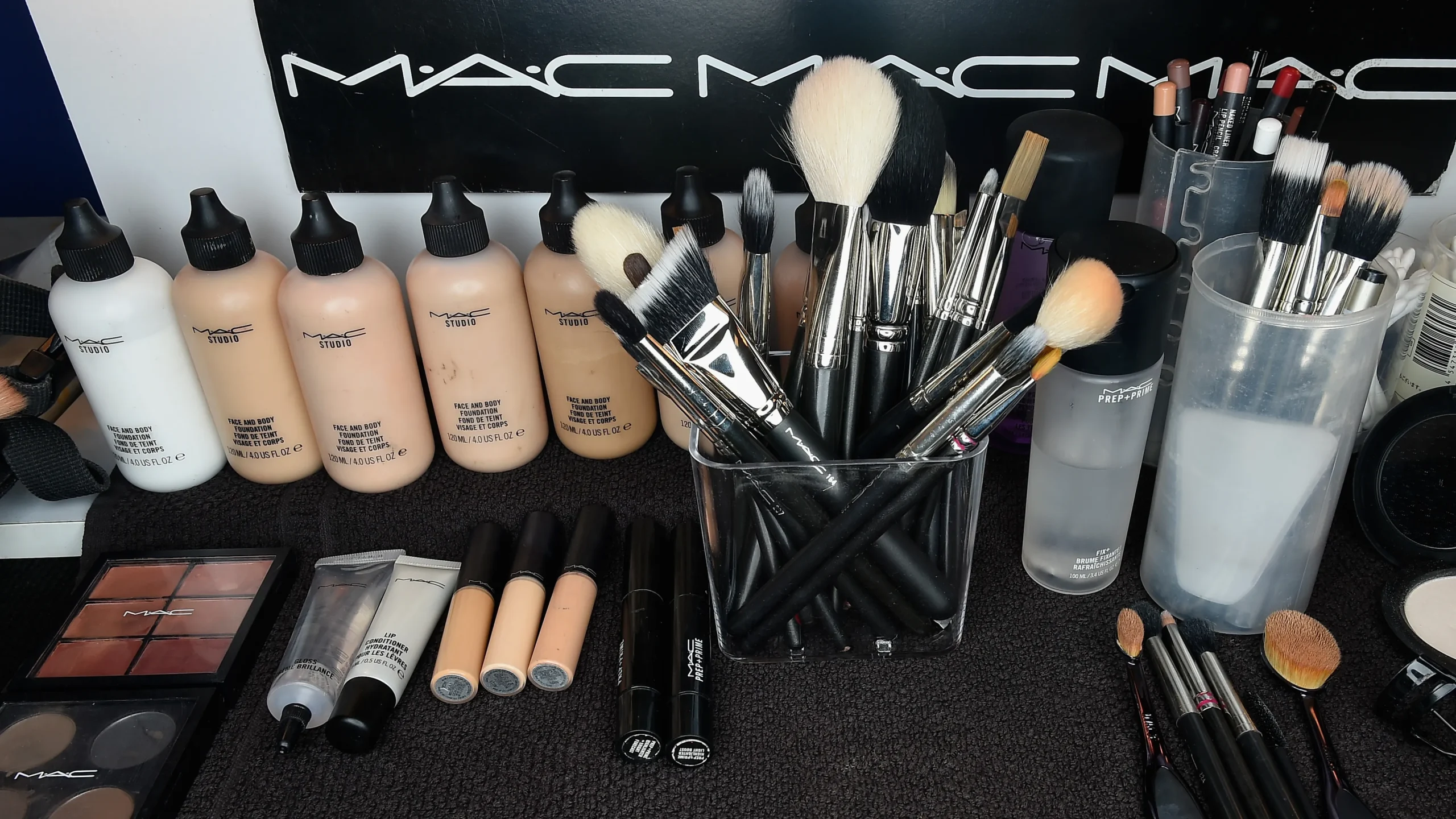 Should you Become an MAC Cosmetics Affiliate?