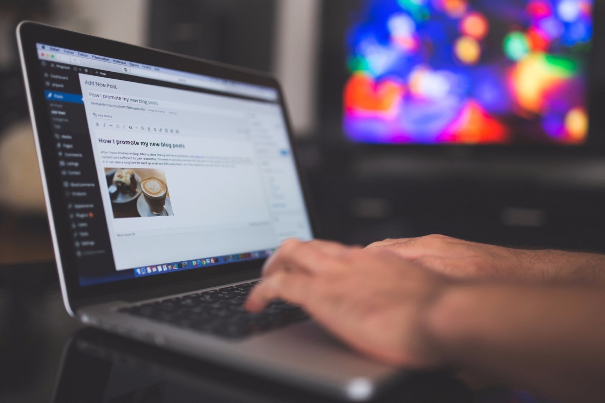 Blogging For Business: Is it Worth in 2024?