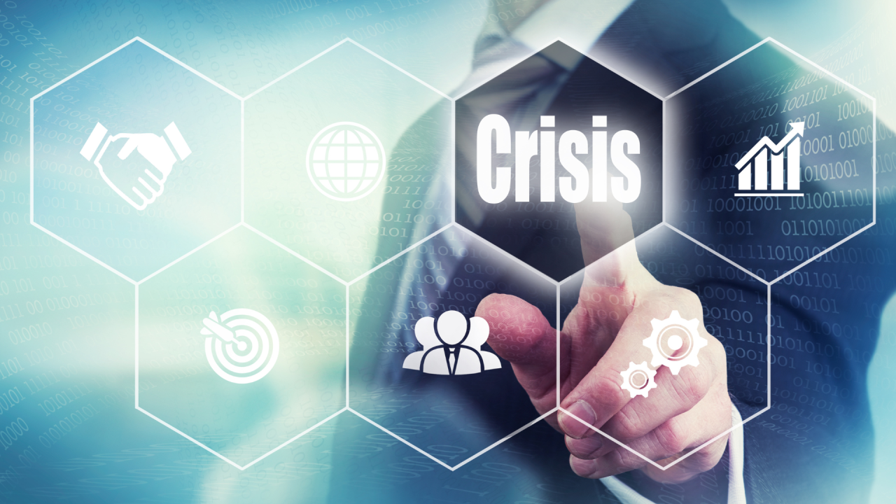Business Reputation Crisis: Types, Causes, & Recovery Strategies