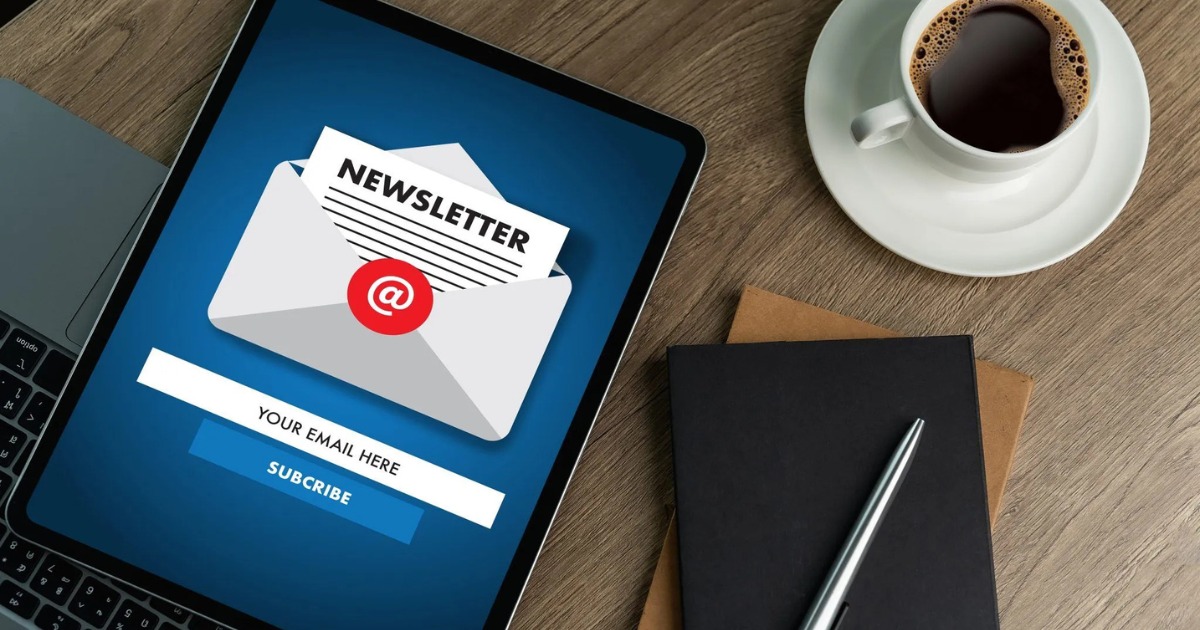 10 Best Marketing Newsletters For News, Tips & Growth Strategies