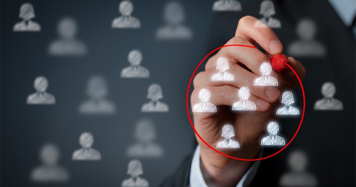 Niche Marketing: Meaning, Advantages, Disadvantages, Types & Examples